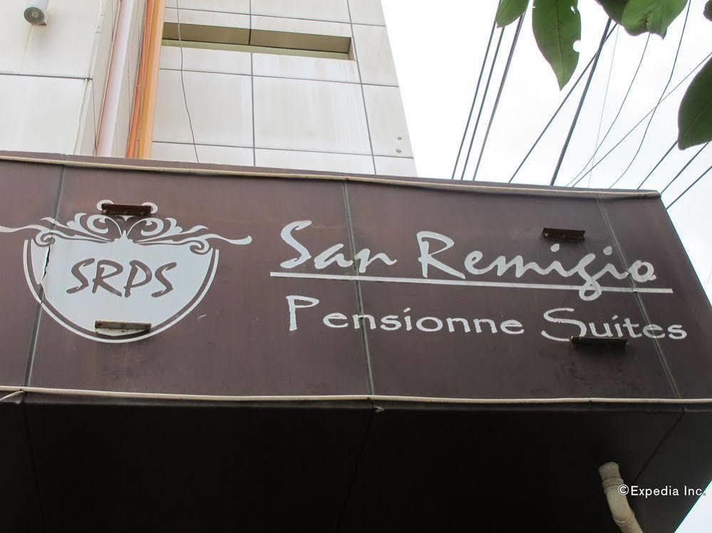 Oyo 159 San Remigio Pensionne Suites Cebu Exterior photo